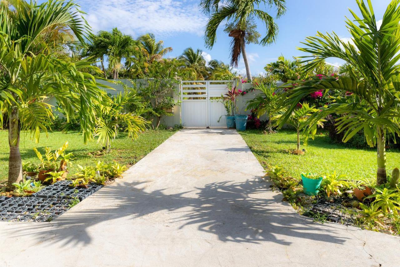 Villa L'Artist En Bord De Mer Avec Piscine Privee Sainte-Rose Exterior photo